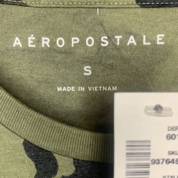 Aeropostale Short Sleeve Camo T Shirt Mens Size Small NWT - Picture 4 of 7